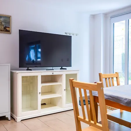 In Loschwitz Mit Parkplatz Apartamento Dresden