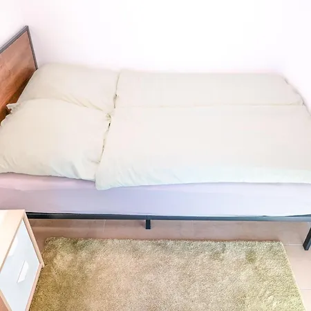 In Loschwitz Mit Parkplatz * Дрезден